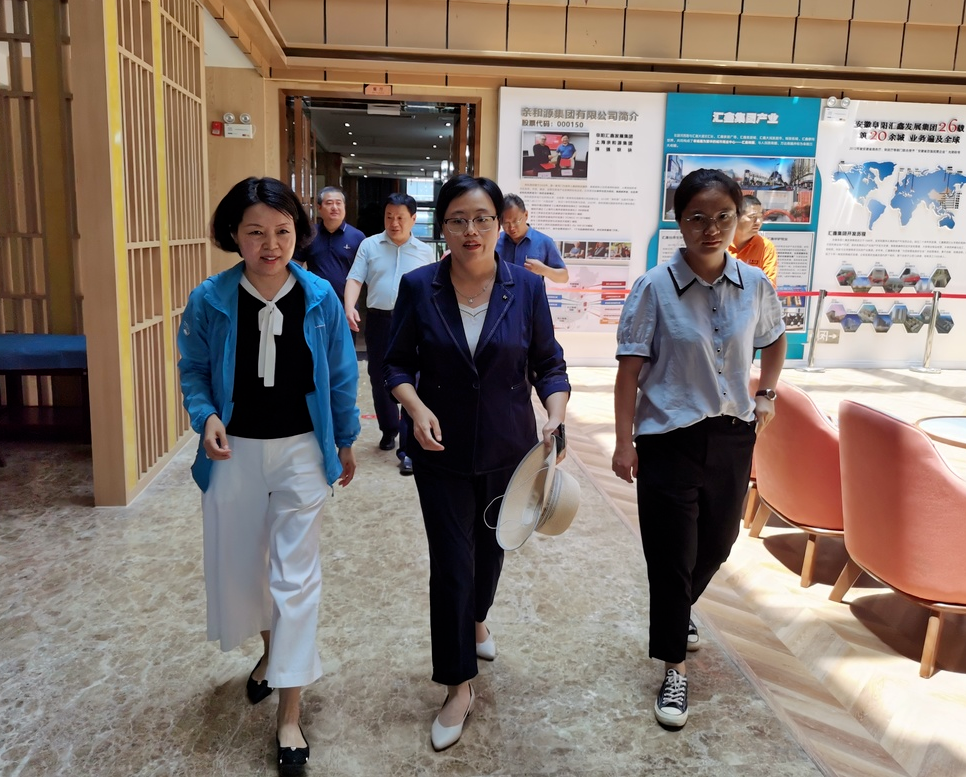 副县长宋丽芳调研尊龙凯时人生就是搏九如天禧老年社区建设工作